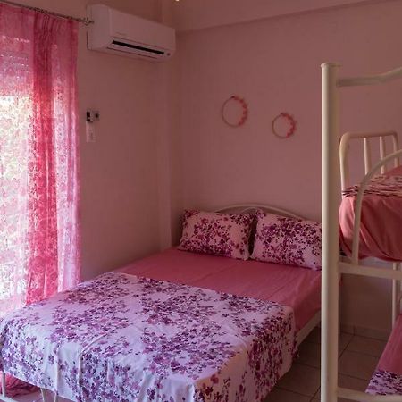 Villa Irini Olympiakí Aktí Buitenkant foto